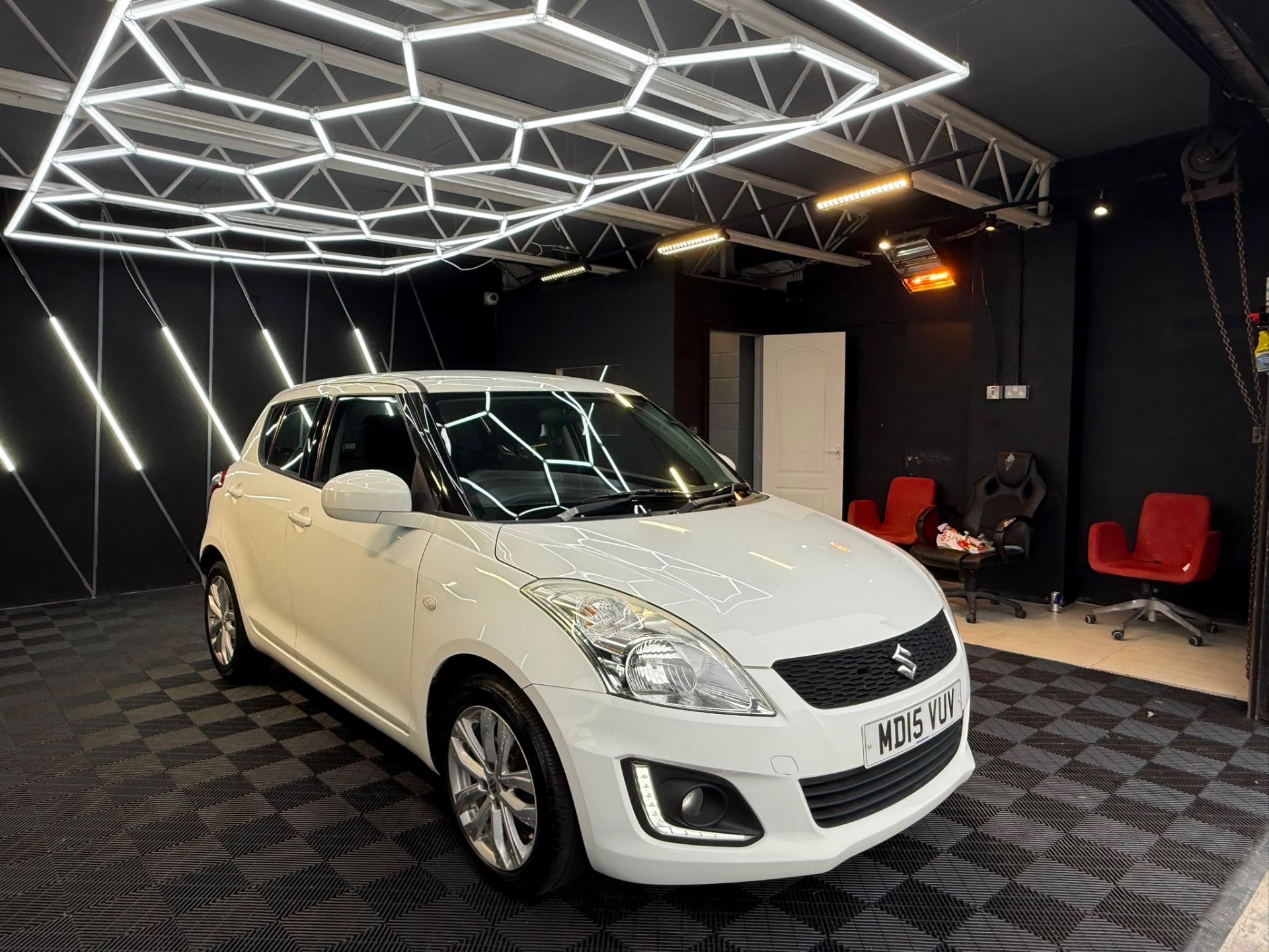 Suzuki Swift SZ-L — front three-quarter